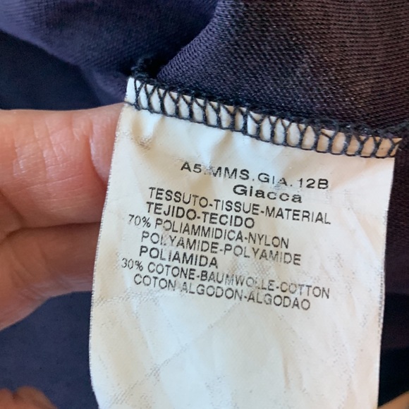 S’MaxMara Italy fitted black knit long sleeved shirt w epaulettes curved hem EUC - Picture 5 of 6